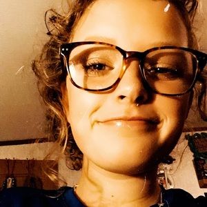 Meet your Posher, Abagail